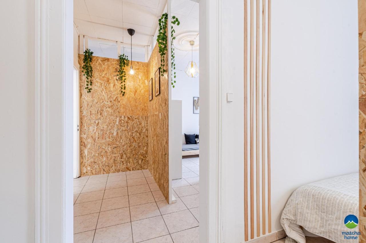 3 Appts - 3 A 7 Lits - Parfait 6 A 10 Pers - Max 26 Pers - 1 Immeuble - Convivialite, Rentabilite ------ English - 3 Apts - 3 To 7 Beds - Ideal For 6 To 10 Guests - Up To 26 - Same Building -- Cattenom Hettange-Grande Exterior foto