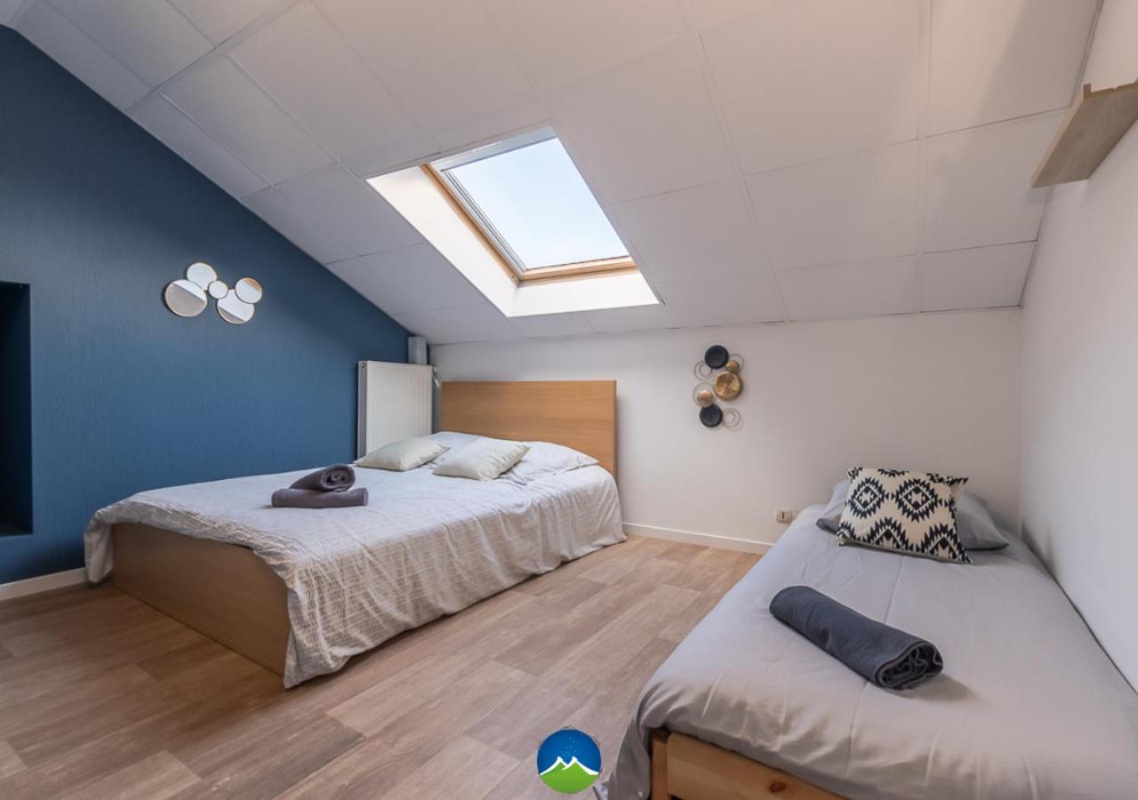 3 Appts - 3 A 7 Lits - Parfait 6 A 10 Pers - Max 26 Pers - 1 Immeuble - Convivialite, Rentabilite ------ English - 3 Apts - 3 To 7 Beds - Ideal For 6 To 10 Guests - Up To 26 - Same Building -- Cattenom Hettange-Grande Exterior foto